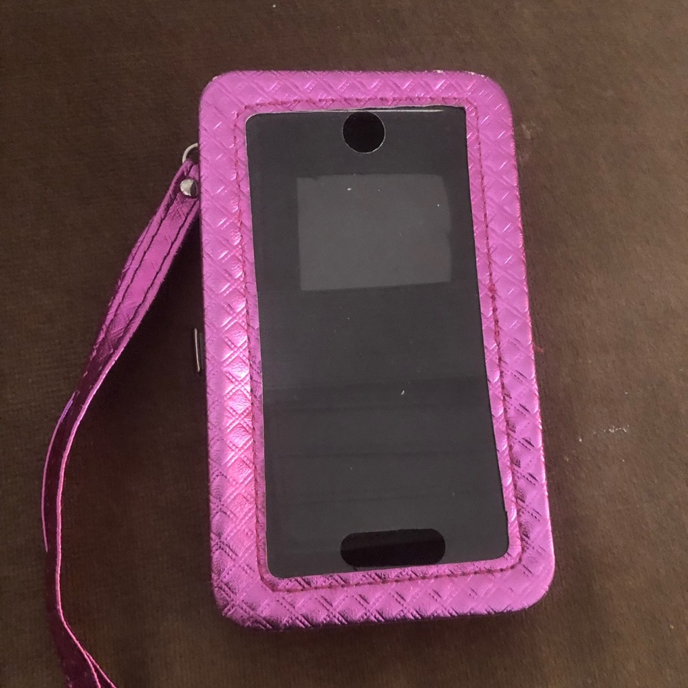 COPY -Vintage Cellphone Wallet Case - 546 $8 or $6 w/offer 🦋